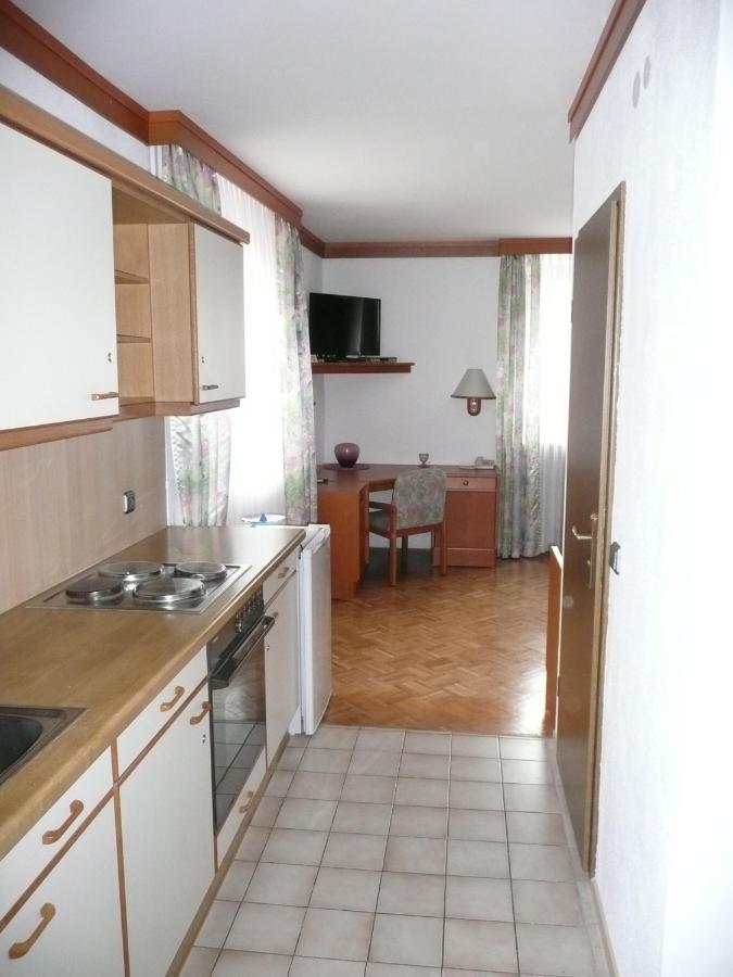 Hotel Zum Weissen Roessl Kallmünz Pokoj fotografie