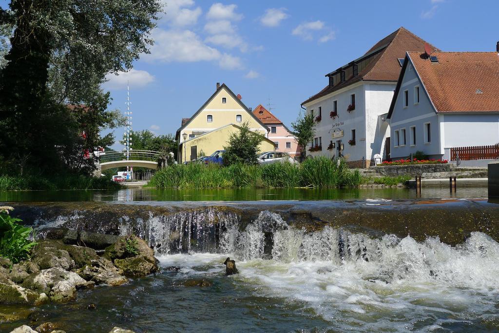 Hotel Zum Weissen Roessl Kallmünz Exteriér fotografie
